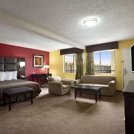Days Inn By Wyndham Dallas Irving Exteriör bild