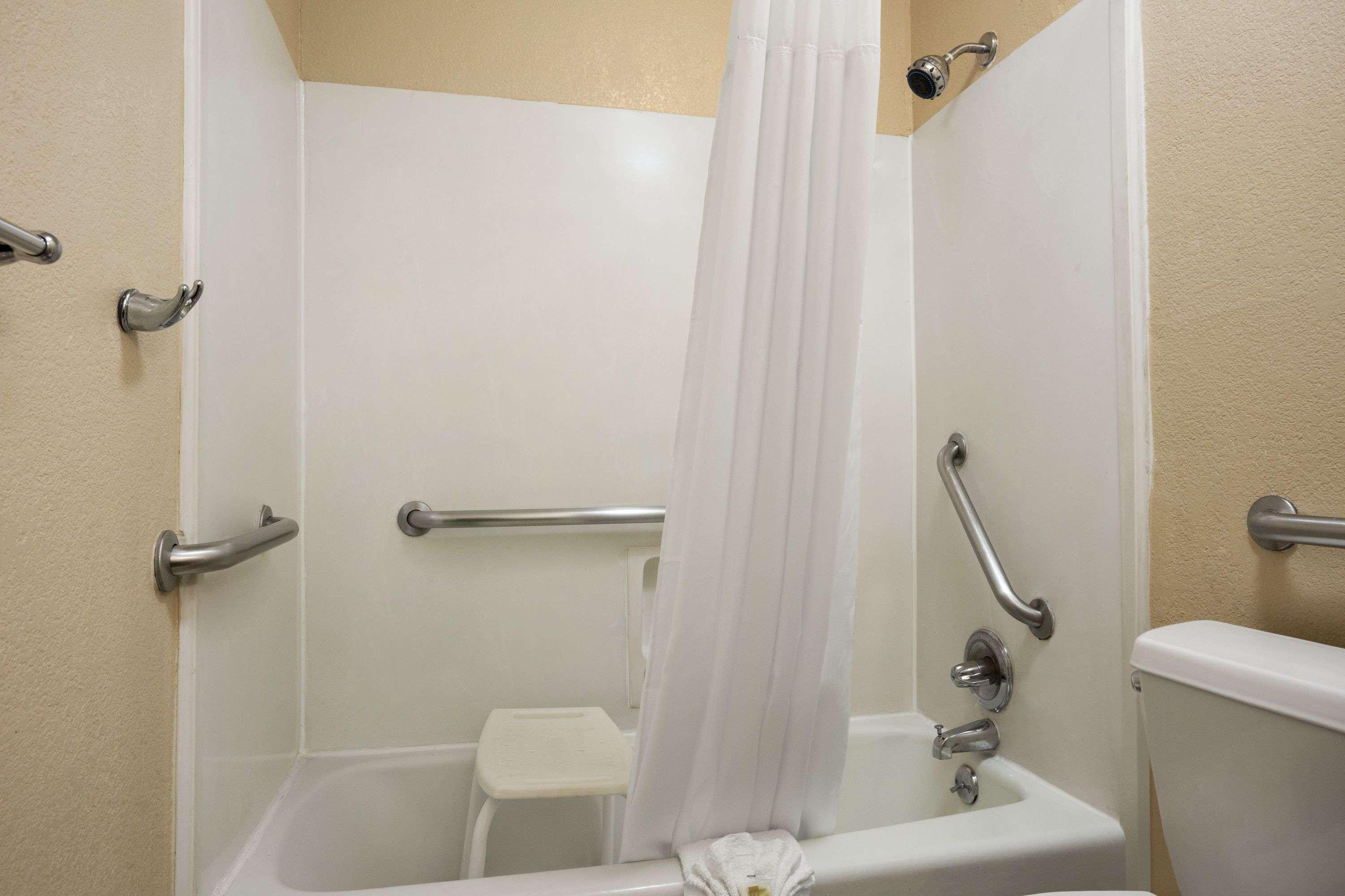 Days Inn By Wyndham Dallas Irving Exteriör bild